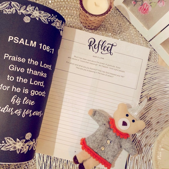 💙 SALE 4/$20 Prayer Journal For Women Shannon Roberts - Picture 3 of 8